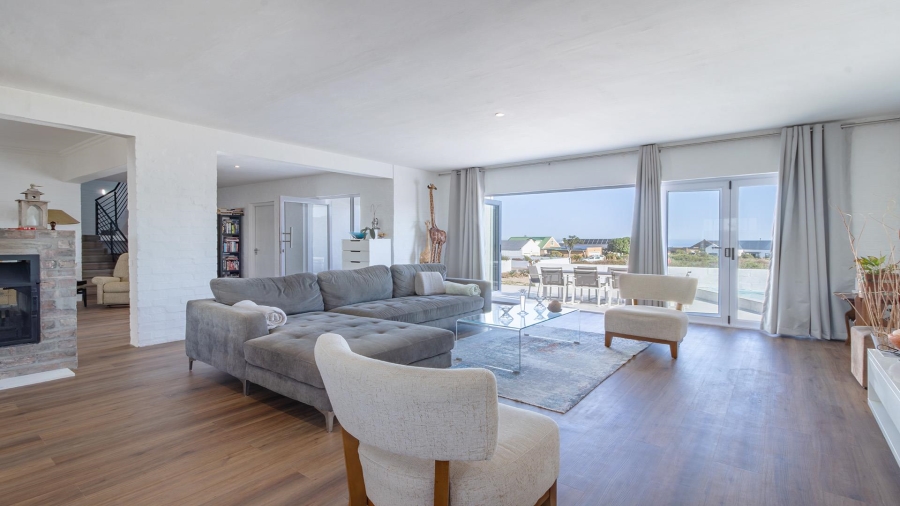 5 Bedroom Property for Sale in Grotto Bay Western Cape